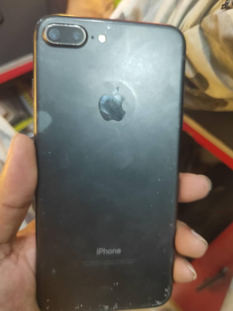 Apple iPhone 7 Plus 4