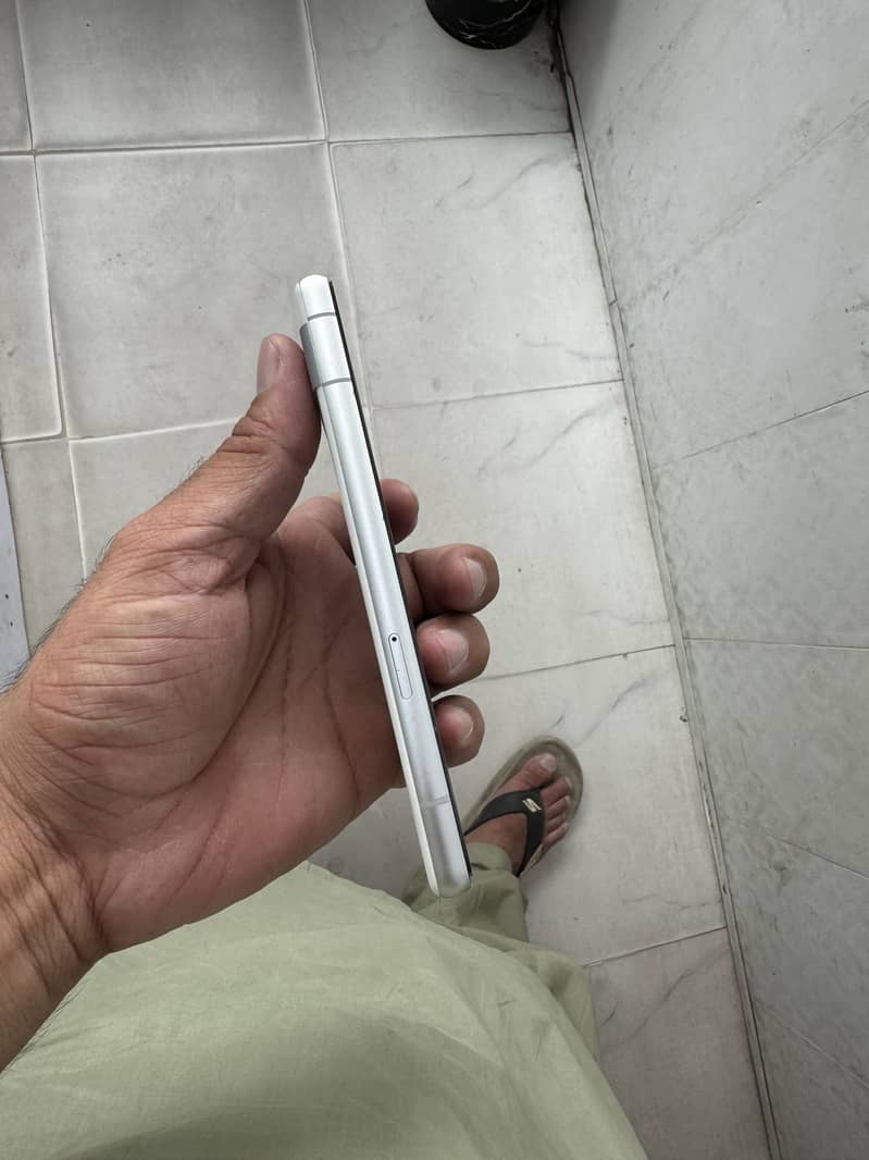 Google Pixel 7a 4