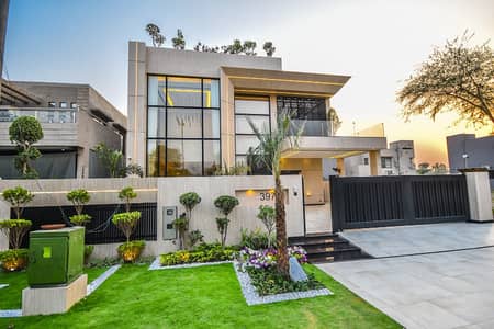 BRAND NEW ONE KANAL LUXURY MODERN DESIGN HOUSE In DHA Phase 7 AC Install.