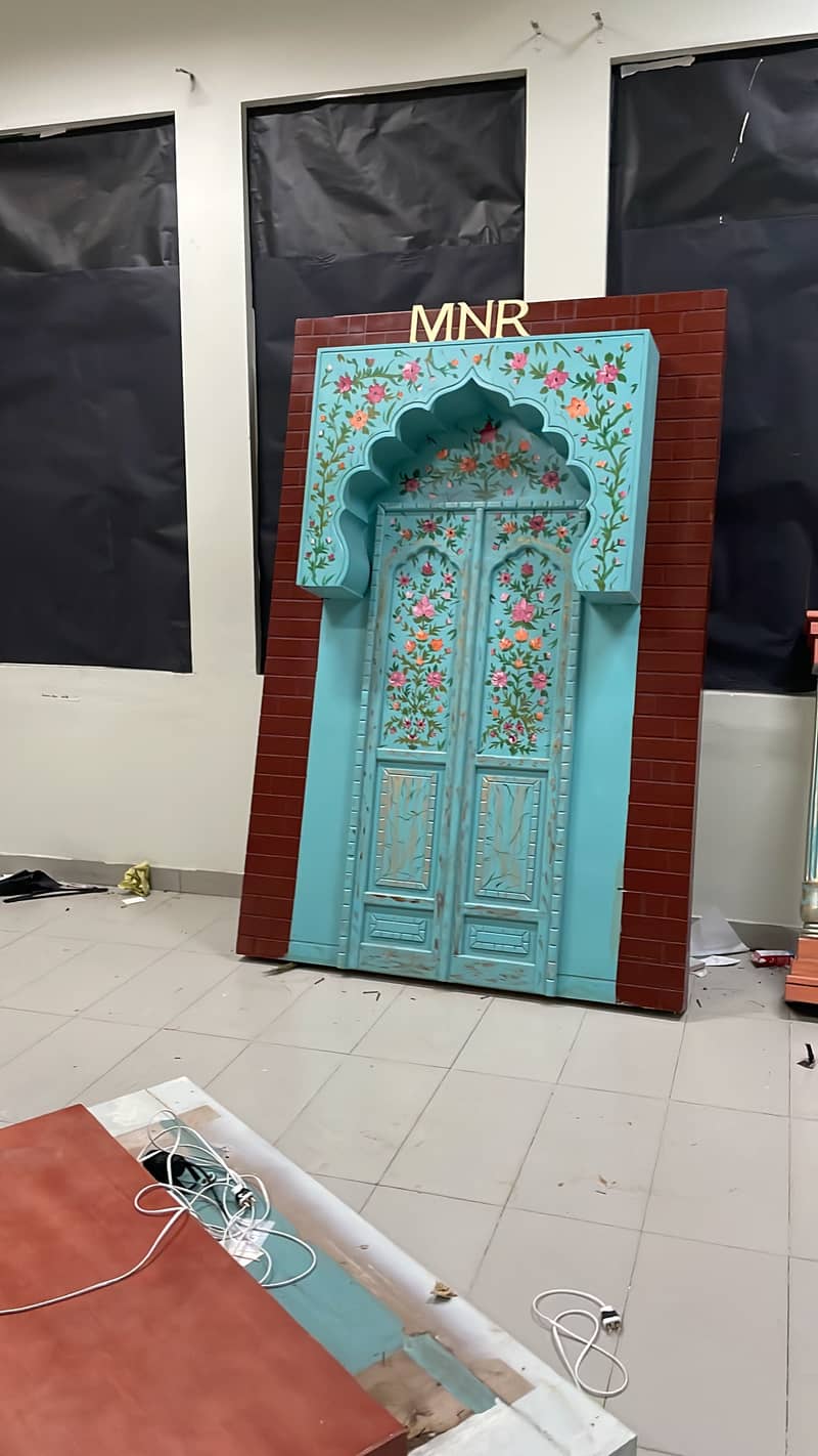 Set decor 2