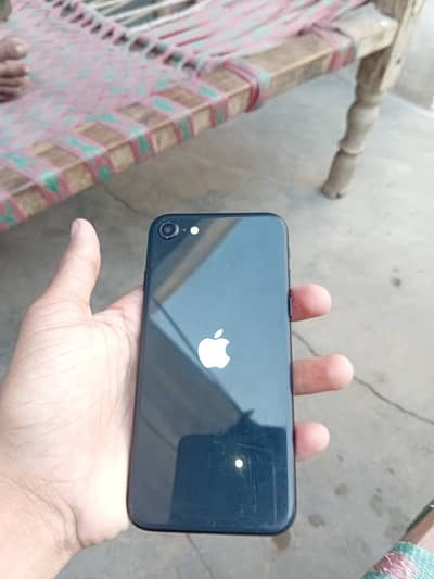 Apple iPhone SE
