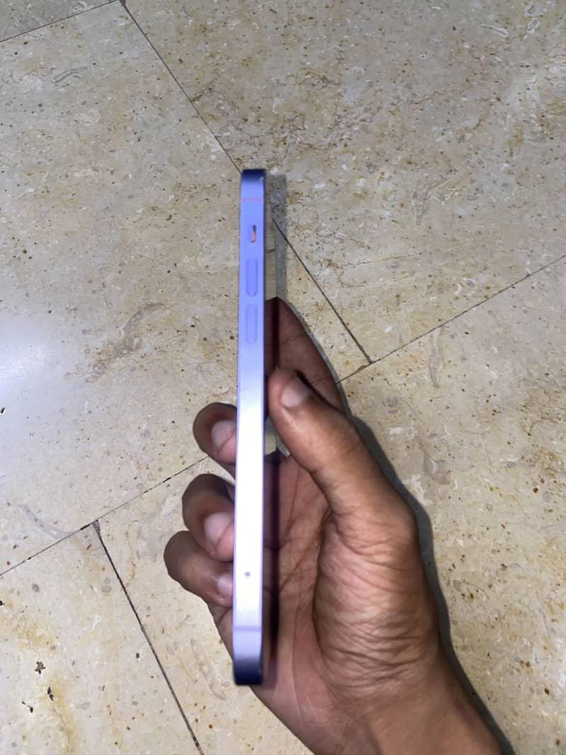 Apple iPhone 12 2