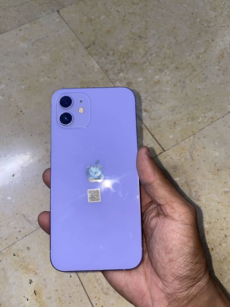 Apple iPhone 12 7