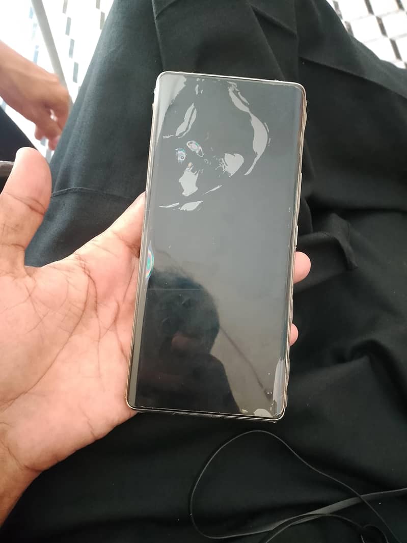 Infinix Note 40 Pro Plus 6