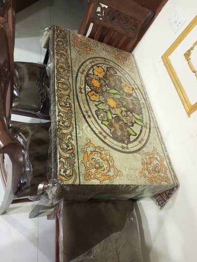 dinning table and 4 chairs