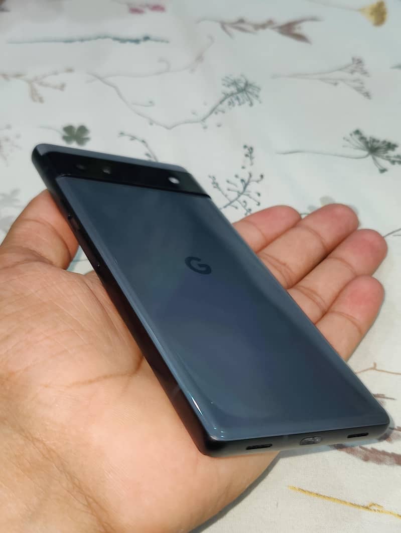 Google Pixel 6a 1
