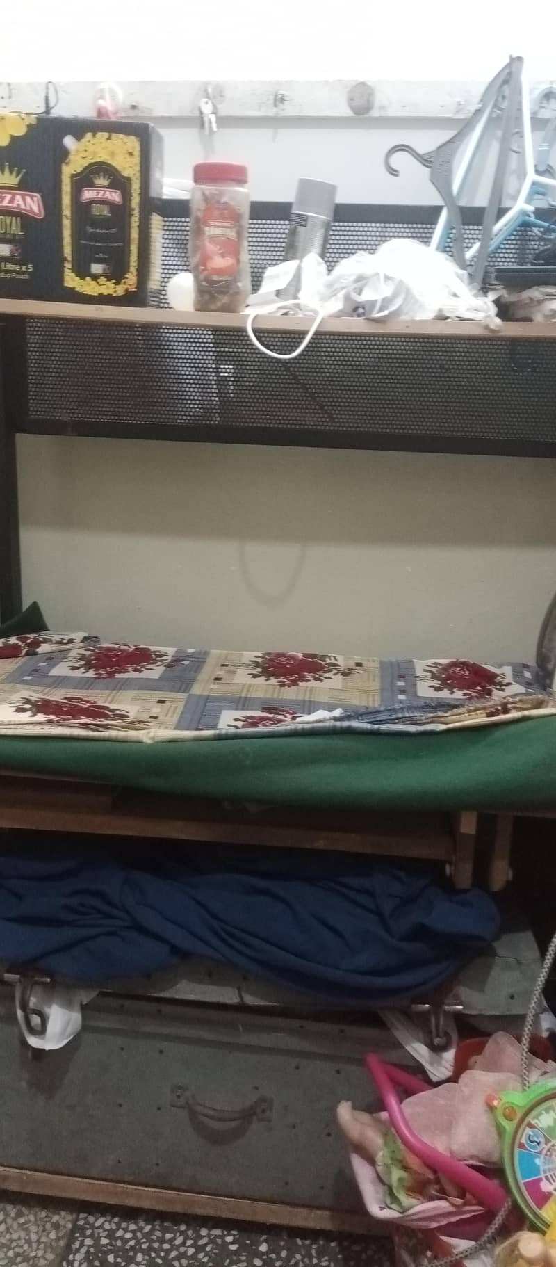 computer table three portion bahut mazboot hai 6