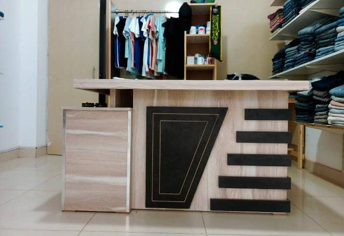 Office Table 0