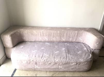 Sofa comebed