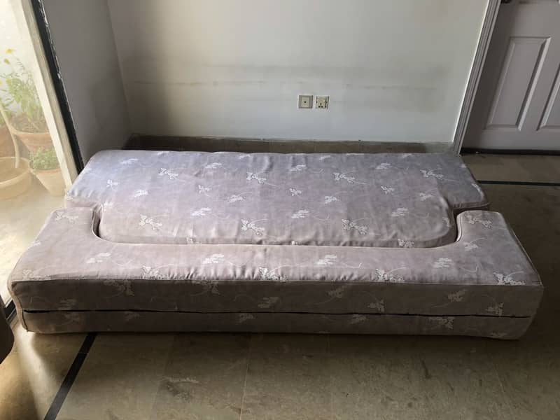 Sofa comebed 1