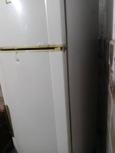 cooling acchi Hoti hai fridge sahi hai bus paison ki load hai