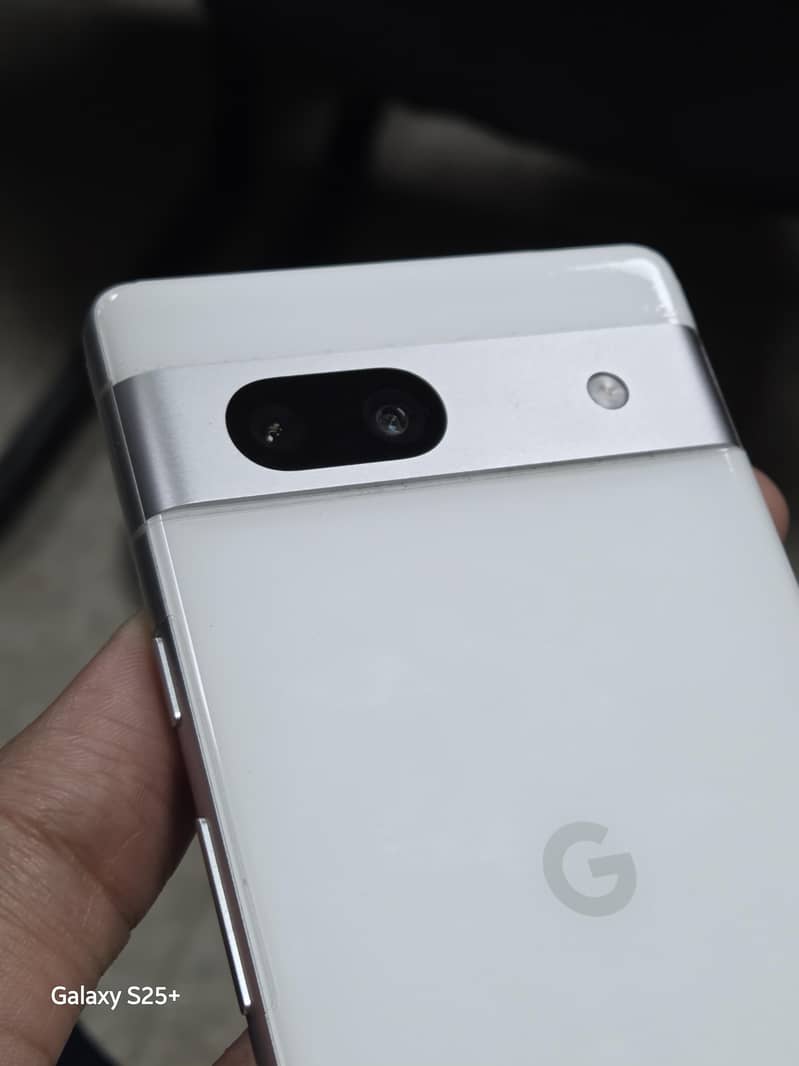 Google Pixel 7a 1