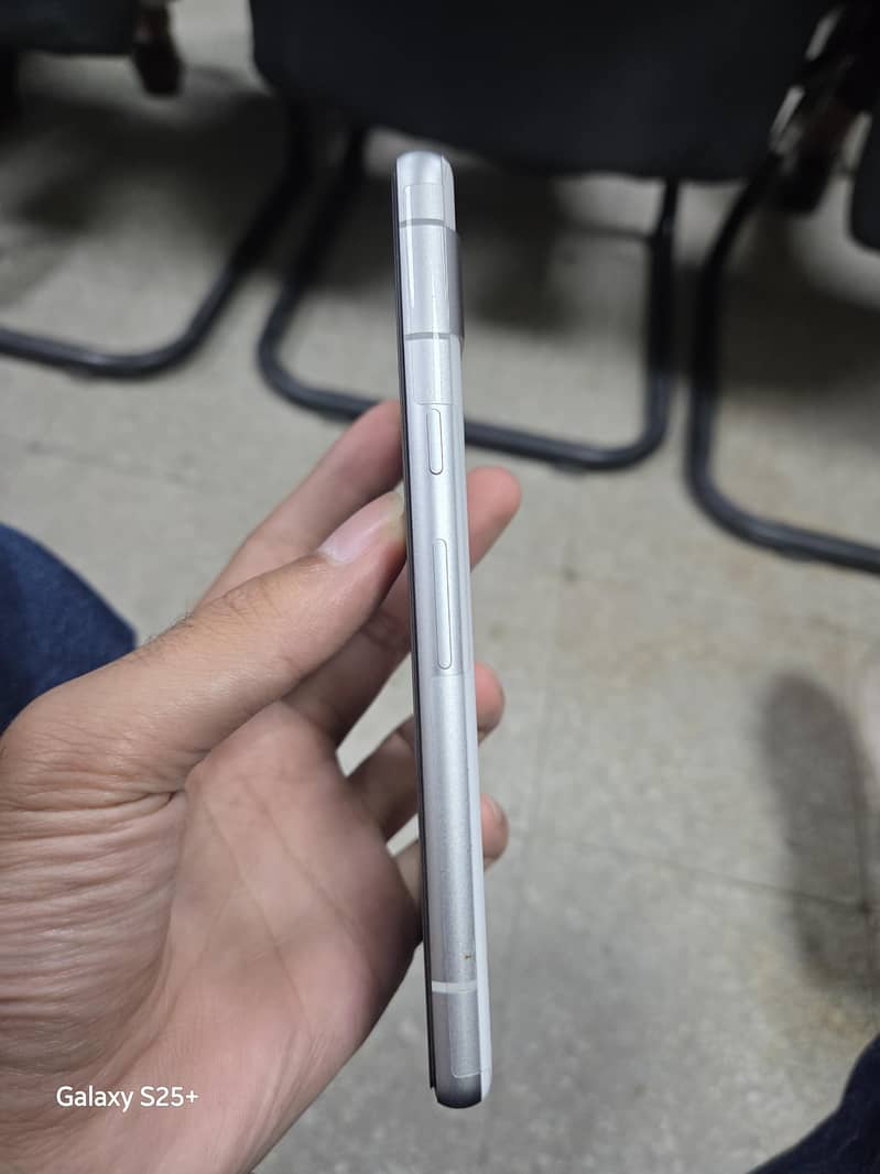 Google Pixel 7a 6