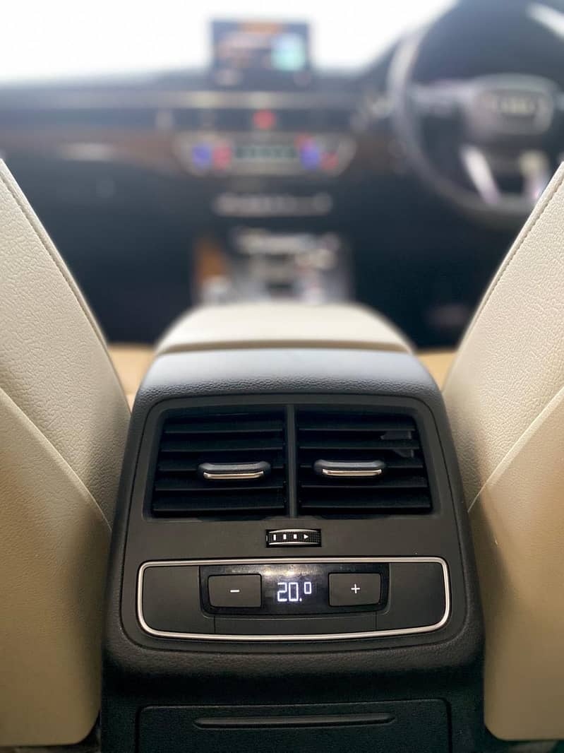 Audi A4 14