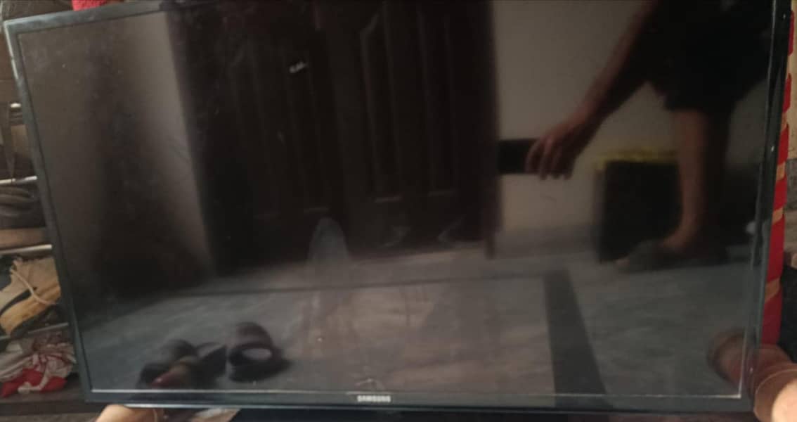 LCD tv 2