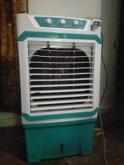 Room cooler AC and DC