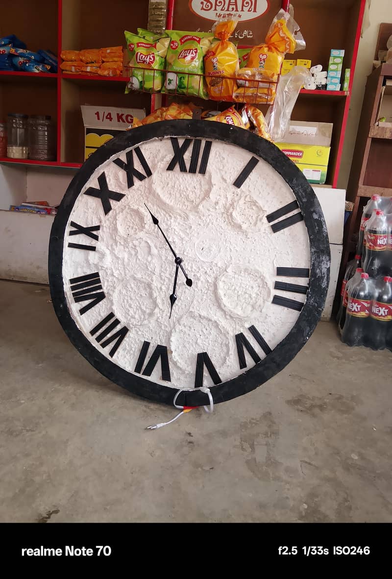Móóñ ⏰ 4