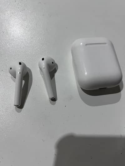 Apple airpod 100% original 10/10 condition