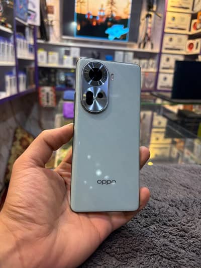 OPPO Reno11