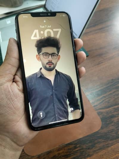I phone 11 Pro max PTA approved 03174599594