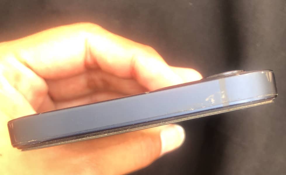 Apple iPhone 12 1