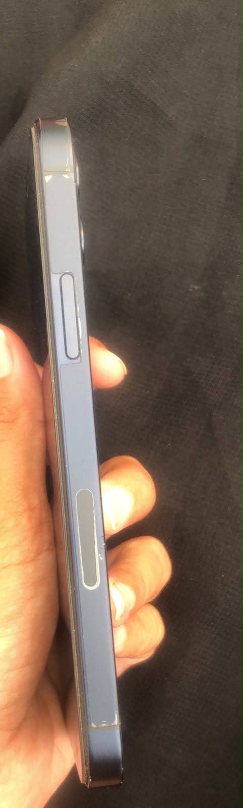 Apple iPhone 12 6