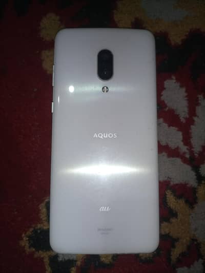 Sharp Aquos Zero 2 8gb/256gb snap dragon 855 processor