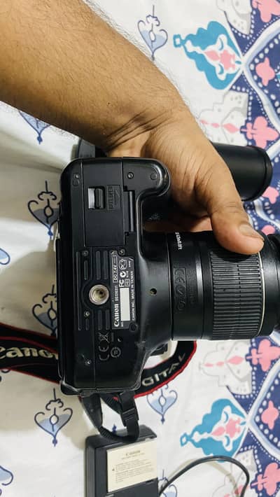 dslr camera 600D