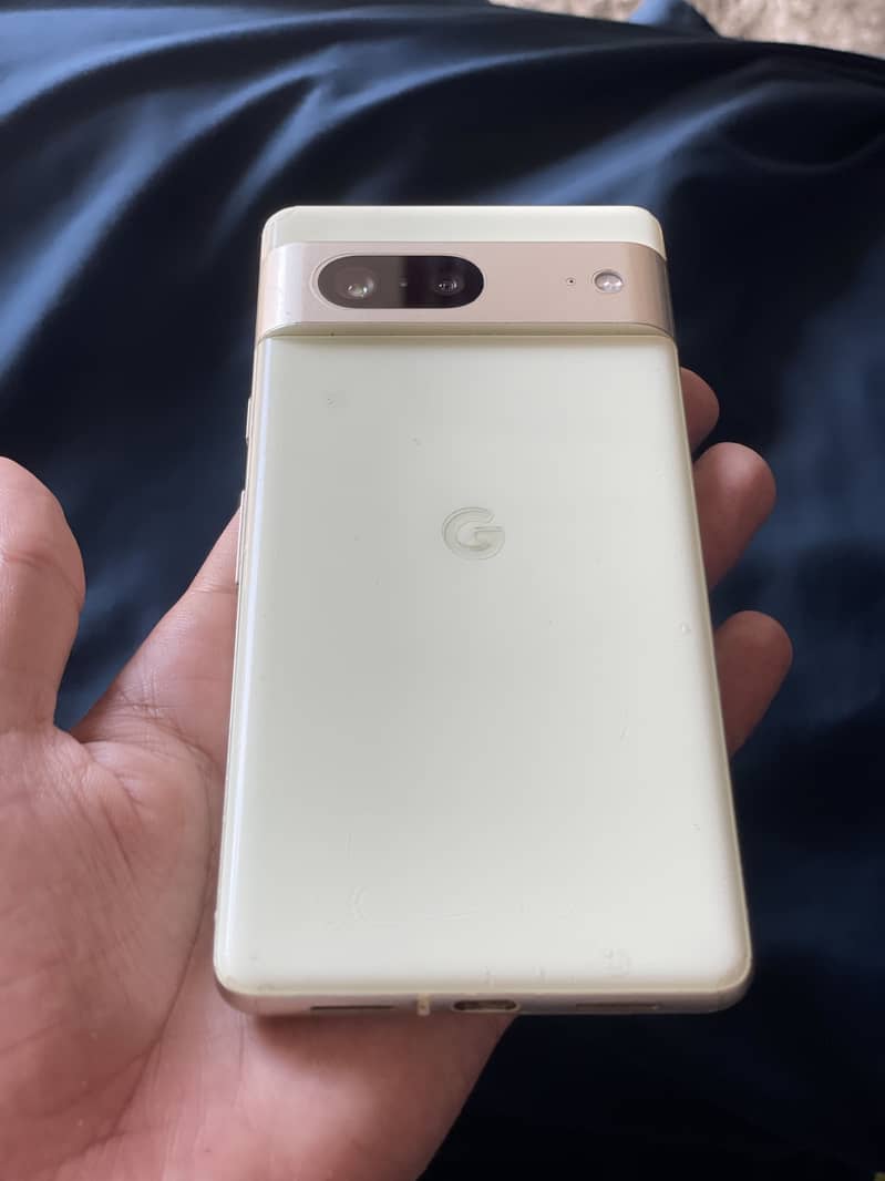 Google Pixel 7 3
