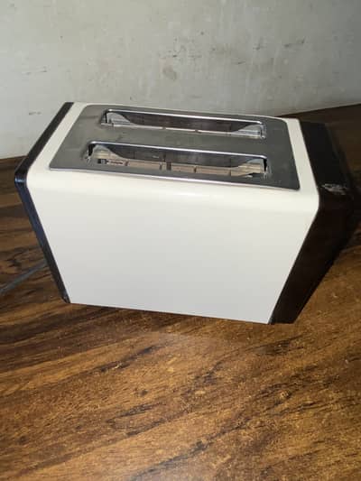 National Toaster Just Like New
