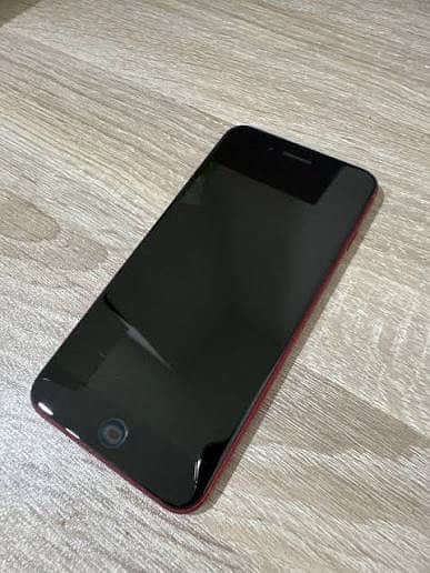 Apple iPhone 8 Plus 3