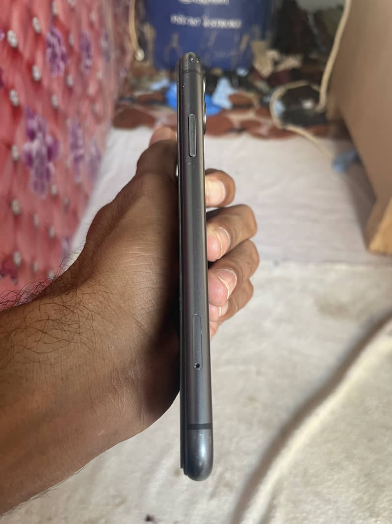 Apple iPhone 11 2