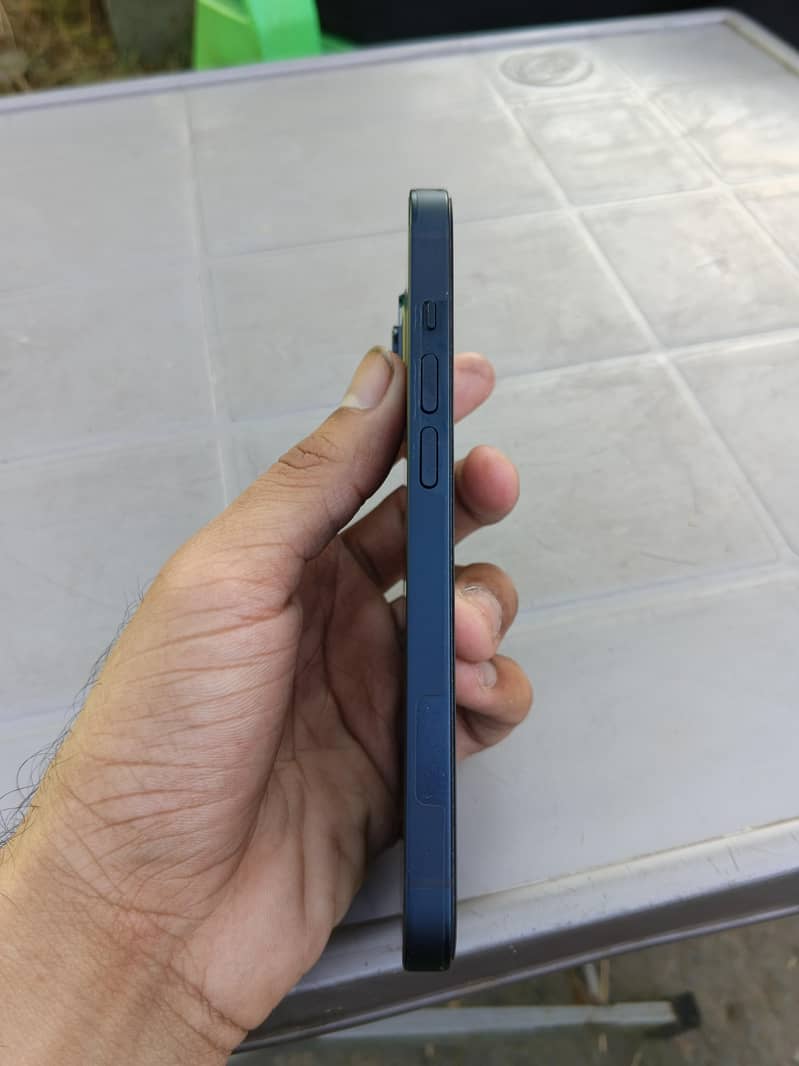 Apple iPhone 14 7