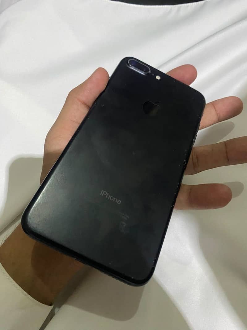 Apple iPhone 7 Plus 4