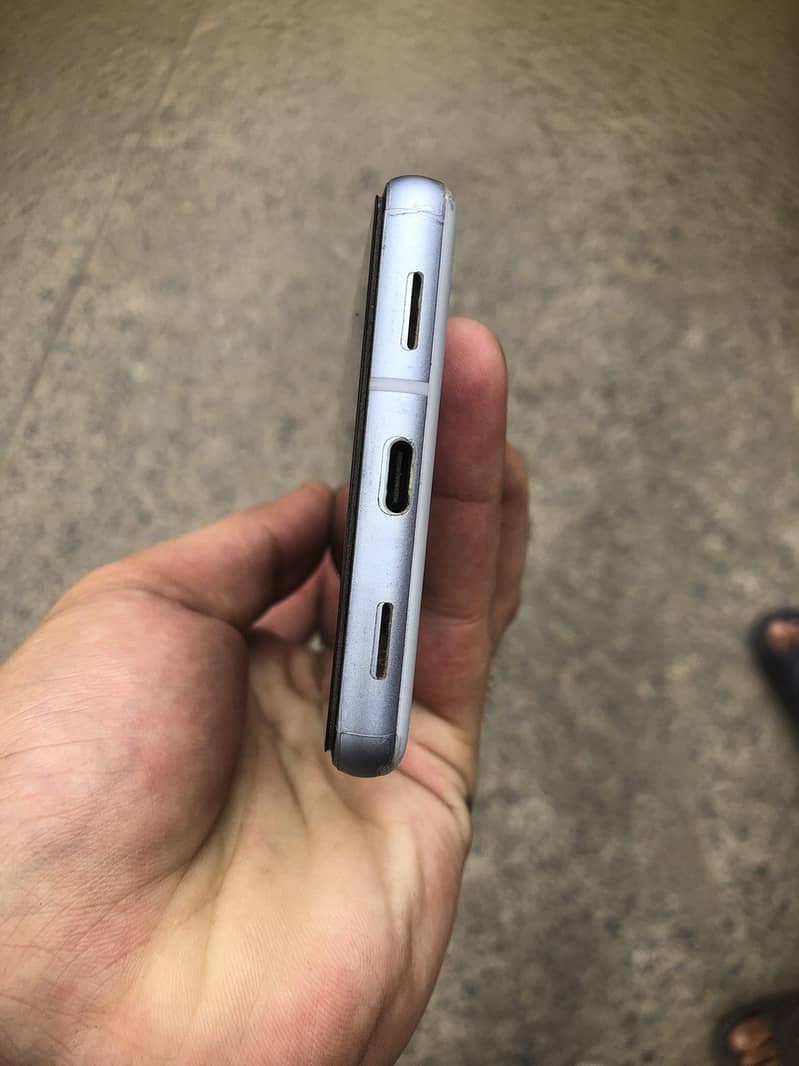 Google Pixel 7a 2