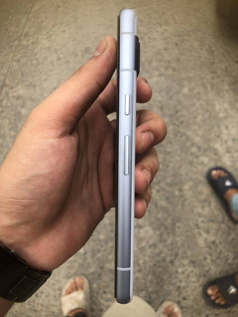 Google Pixel 7a 4