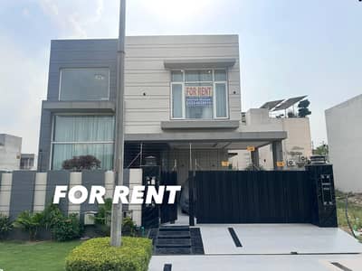 10 MARLA ELEGANT AND SUPER HOT LOCATED BUNGALOW IS AVAILABLE IN THE BEST BLOCK OF DHA LAHORE