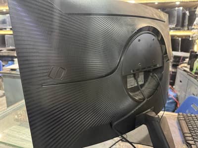 Samsung Odyssey G5 32”