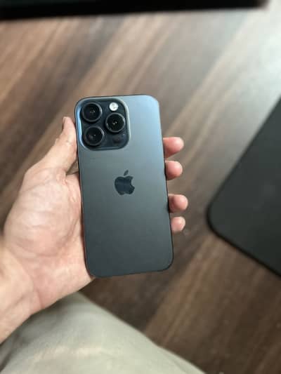 Apple iPhone 15 Pro jv