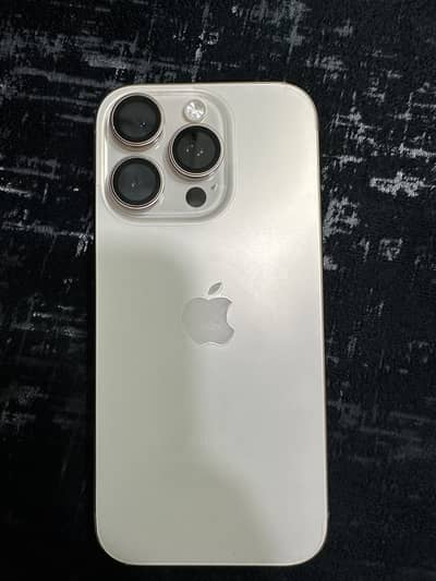Apple iPhone 16 Pro
