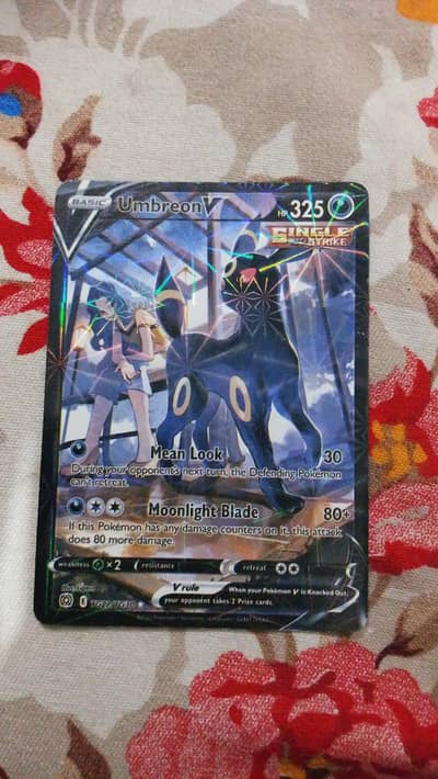 Pokémon card (Umbreon V)