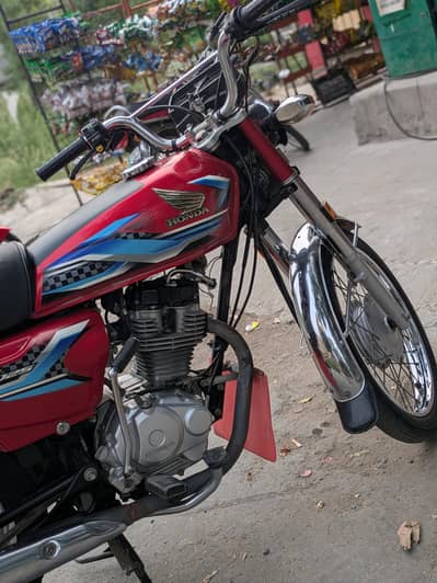 Honda 125 23/24 model
