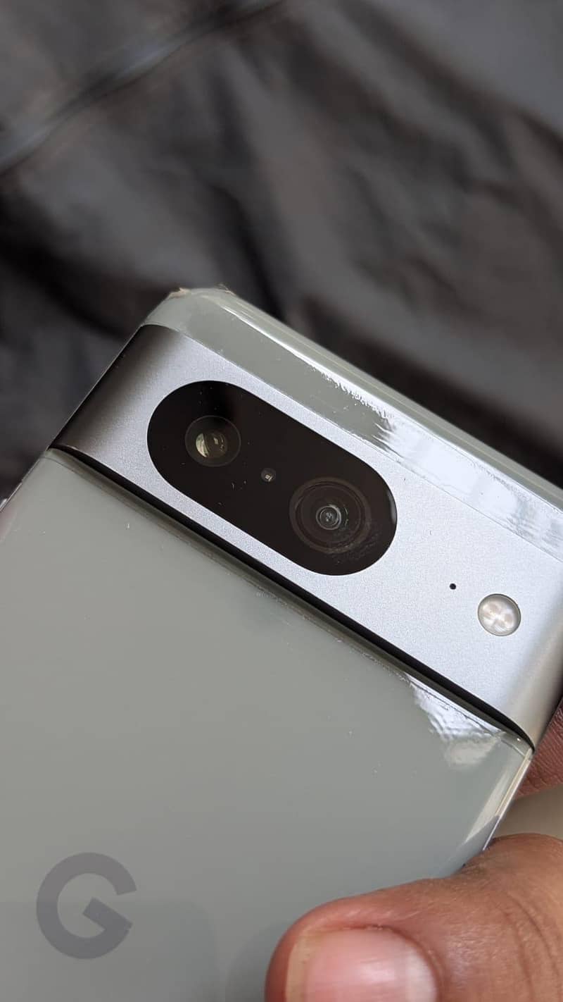 Google Pixel 8 2