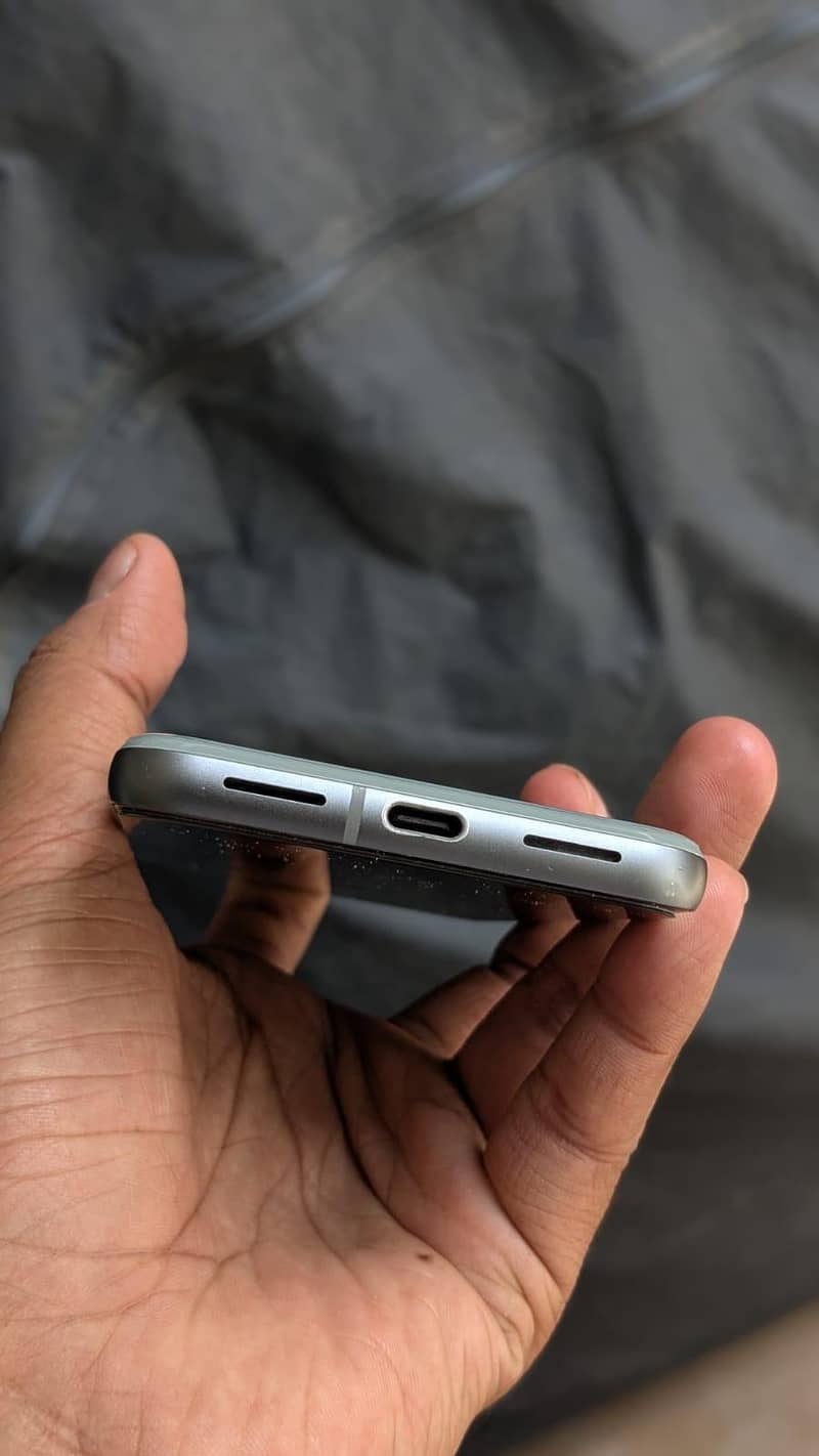 Google Pixel 8 3