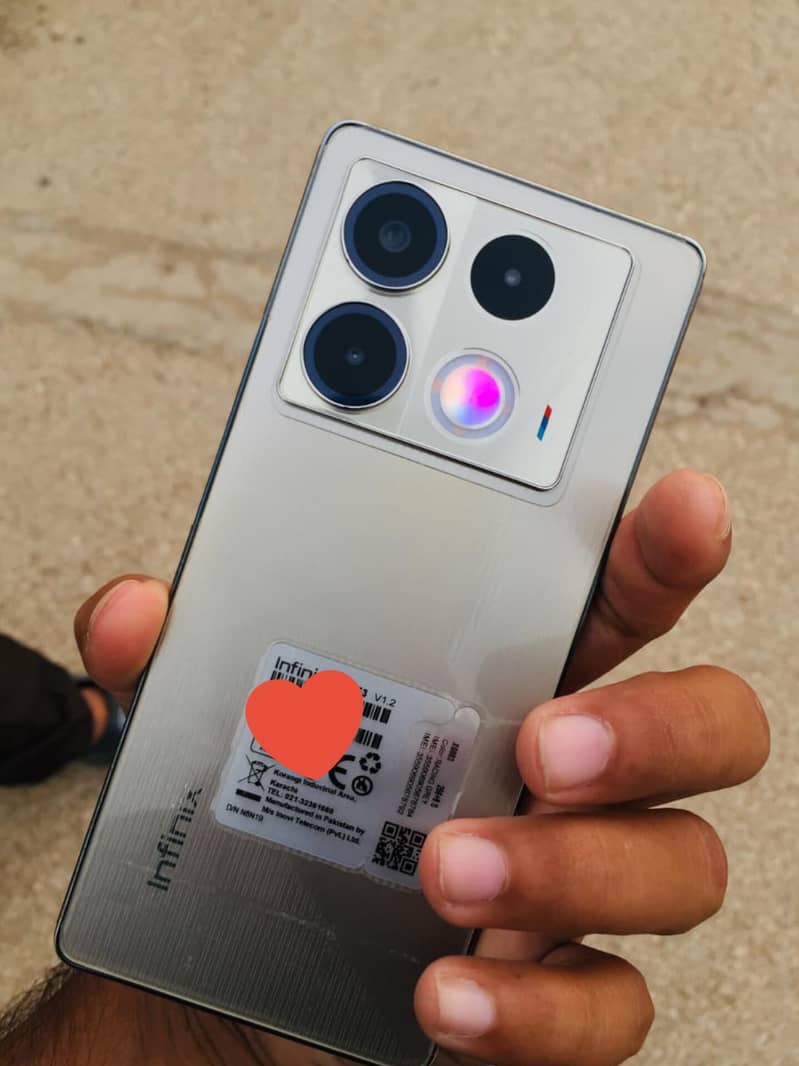 Infinix Note 40 1