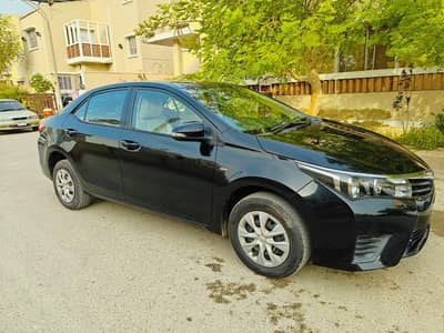 Toyota Corolla 2016 only 8,000 km Direct Owner