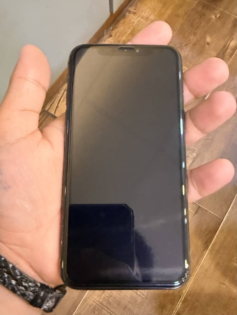 Apple iPhone X 4