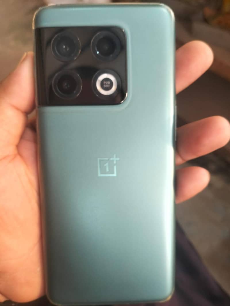 One Plus 10 Pro 1