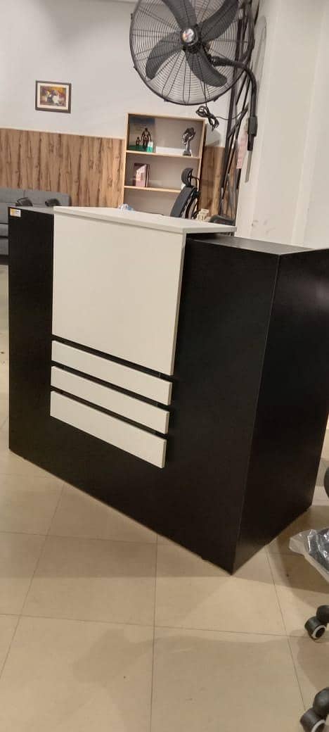 Reception Table 6