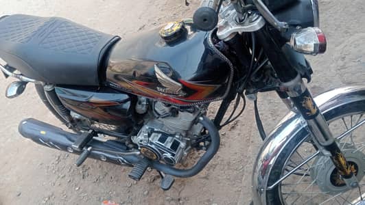 Honda 125 for sale Black  Colour